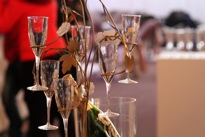 champagneglasses 16659944002 o